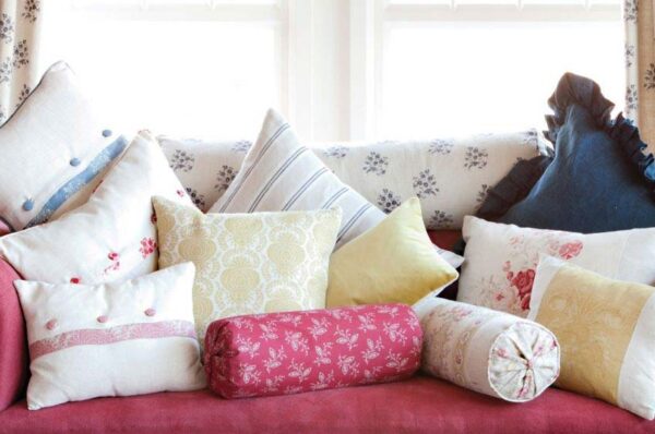 выбрать и купить подушки с различным наполнителем для сна и декораций интерьера